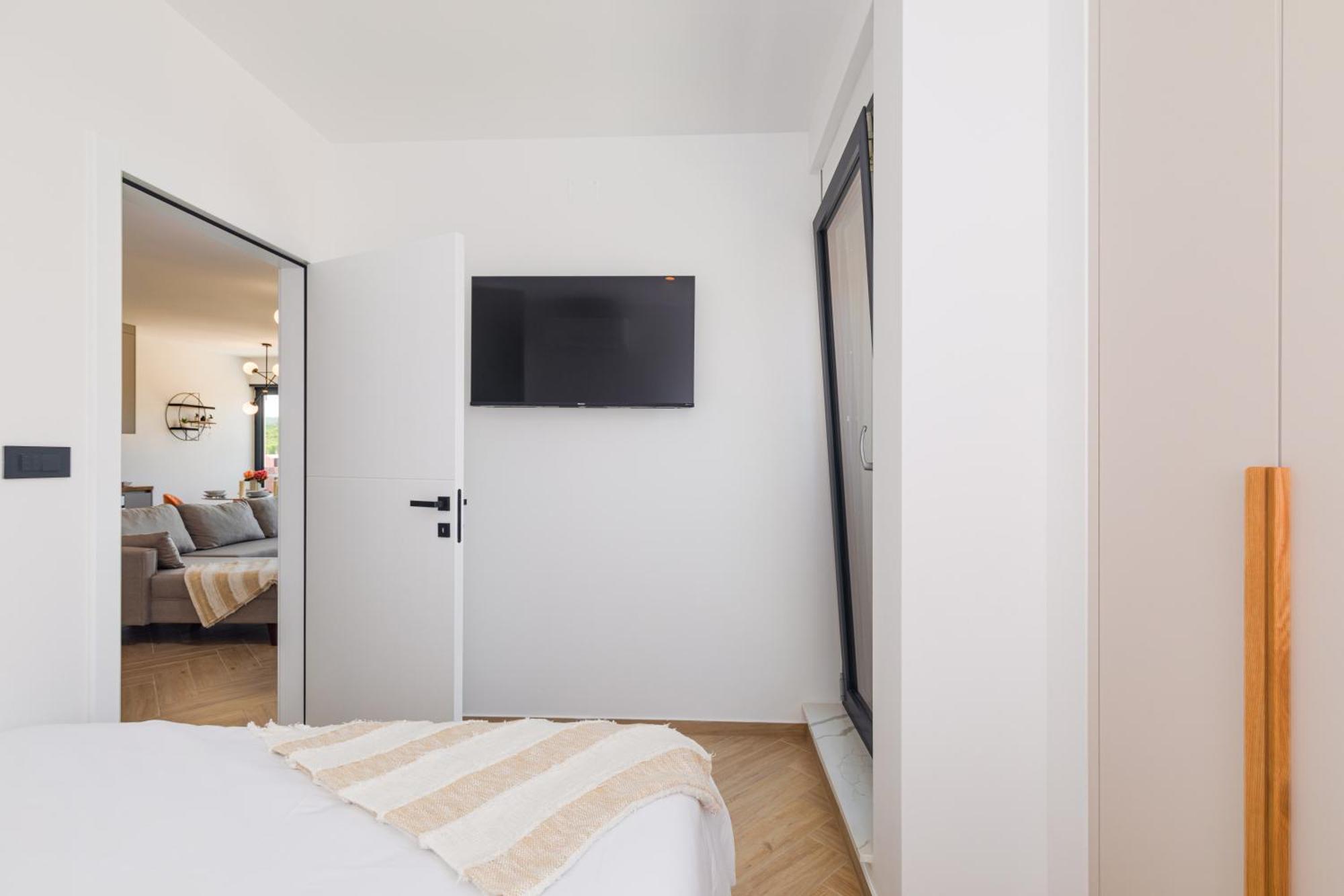 Luxury Lariv Apartment